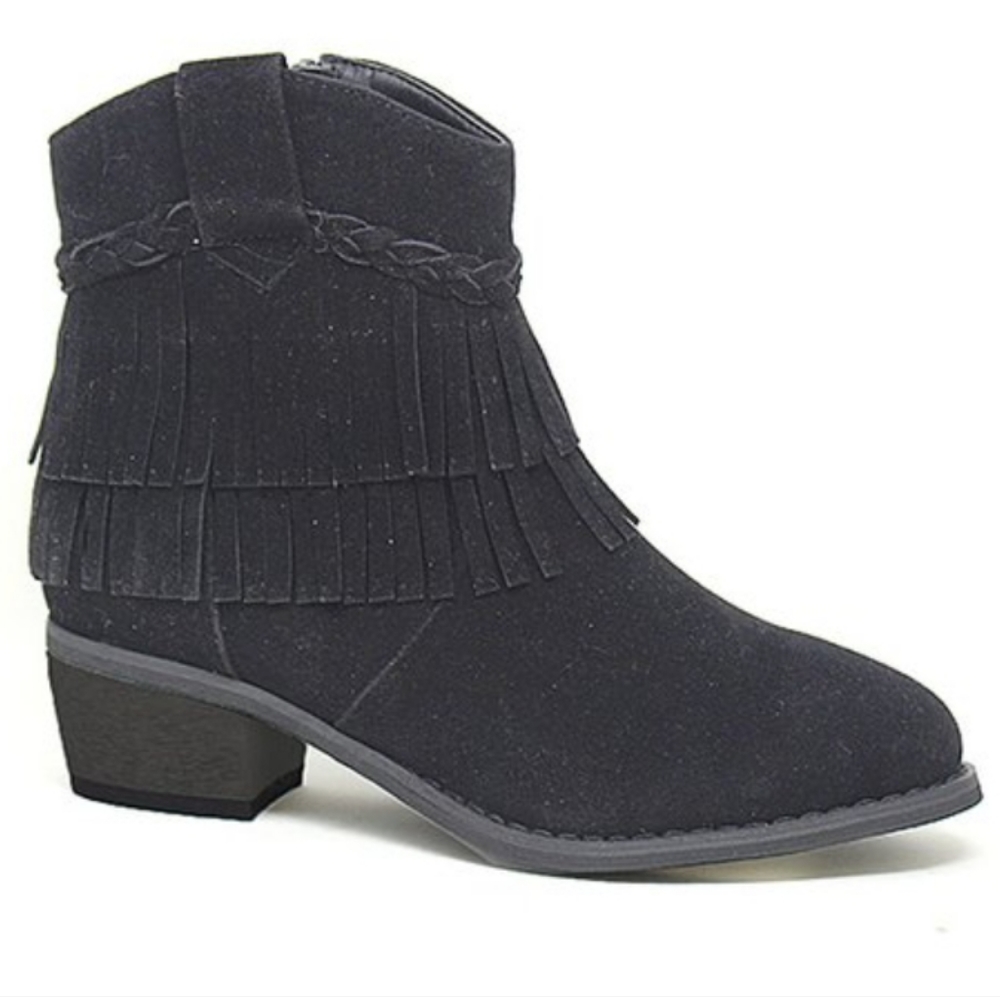 Krazy Kicks Cece